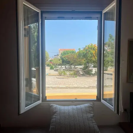 Helen's Bougainvillea Gasthof Agia Efimia